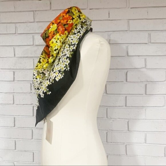 Gucci Silk Degrade Black Multicolor Floral Square Scarf - Picture 6 of 16